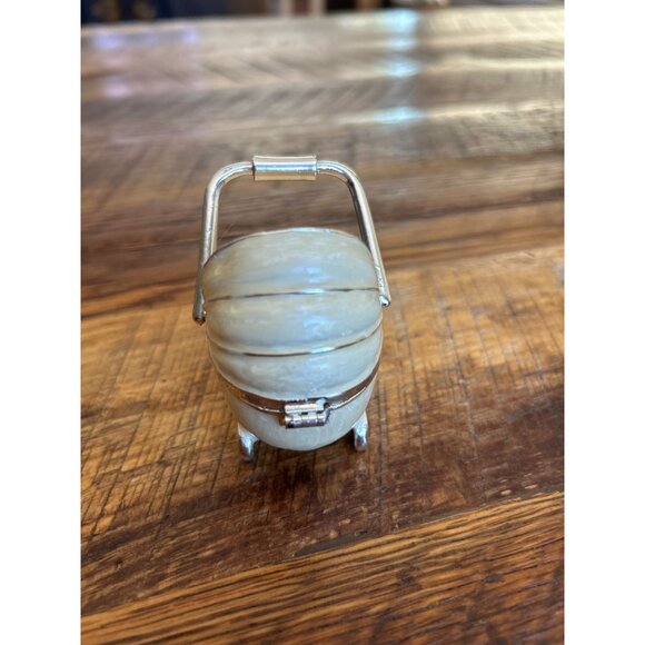 Vintage Silver Toned Miniature Baby Carriage Trinket Box Novelty Decor Collectib - Picture 2 of 7